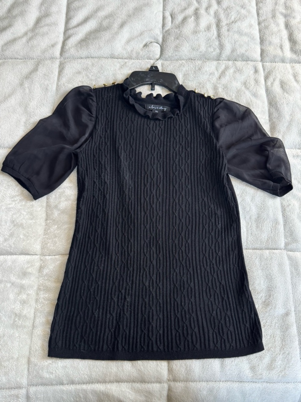 Elegant Black Puff-Sleeve Knit Top with Ruffled Neck